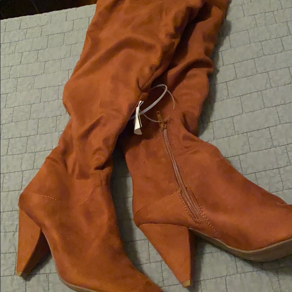 NWT Express knee high boots size 7